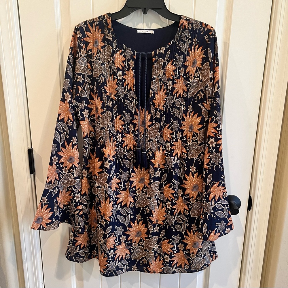 Tularosa Audrey Dress, Navy, Floral, Bell sleeves - Picture 2 of 15